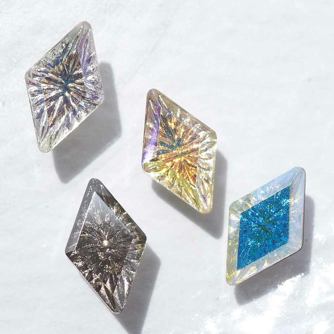 デザイン ガラスラインストーン フラットバック ダイヤ カーブ付き 約10.0×6.0mm 3個入り